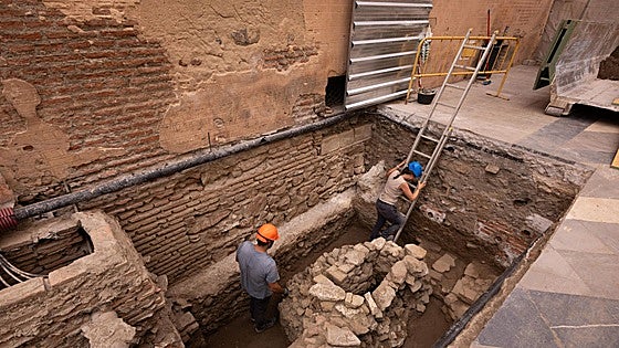 Historic wells from old mosque discovered next to Sagrario church in Malaga