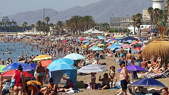 Spain breaks new record with 11 million international tourists in a month, although there are signs of a slowdown