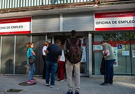 Spain loses nearly 200,000 jobs in worst August since 2019, adding 21,905 more people to ranks of the unemployed