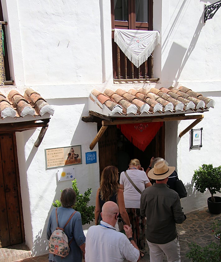 Imagen secundaria 2 - International press club members discover the heart of Malaga&#039;s Axarquía