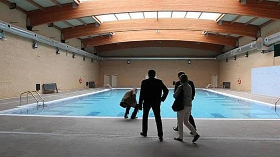 Inside the Malaga province prison, the one with the 'famous swimming pool'
