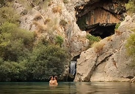 The idyllic location of the Benaoján cave does not go unnoticed in the miniseries The Girlfriend.