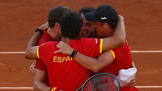 Spain pull off improbable Davis Cup comeback against Denmark to reach Final 8