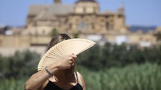 Aemet activates high temperature alerts for next three days with up to 40C forecast in south of Spain