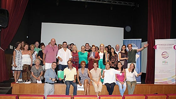 Costa del Soul Speakers association hosts bilingual open house