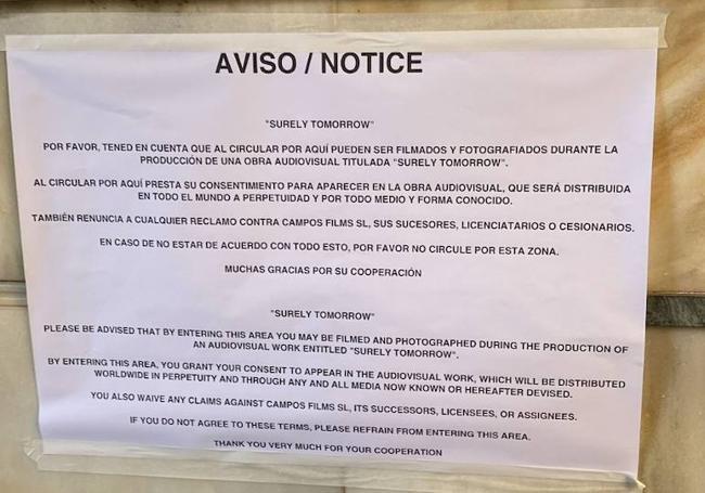 The warning notice in Marbella's Alameda park aimed at preventing the public from entering.