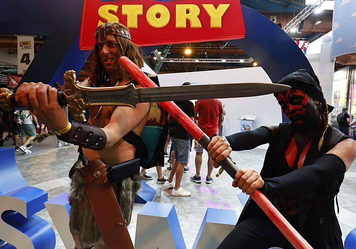 Imagen principal - Early arrivals at San Diego Comic-Con Málaga.