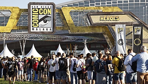 San Diego Comic-Con Málaga welcomes the first of its 120,000 'heroes', in photos and video