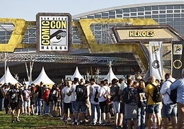The entrance arch of San Diego Comic-Con Málaga welcomes visitors to the event's first edition outside the US.