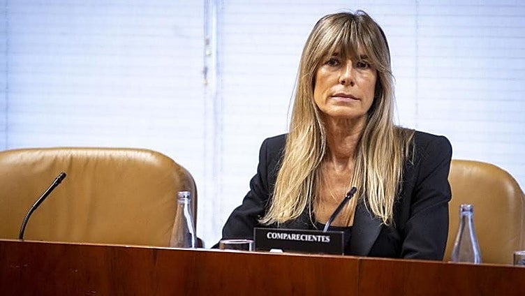 Brother and wife of Spanish prime minister Pedro Sánchez both closer to standing in dock
