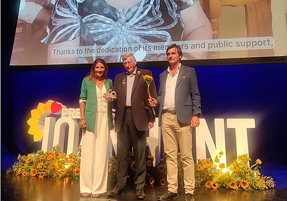 La Cala de Mijas Lions among recipients of this year's Joan Hunt Awards