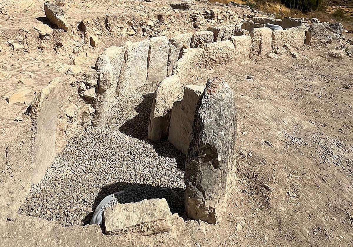 Dolmen I discovered in the ancient necropolis of La Lentejuela.