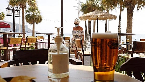 British bar owner warns of one-euro pints of beer being served in Benidorm