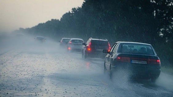 DGT explains what to do if you get caught in a flash flood in your vehicle in Spain