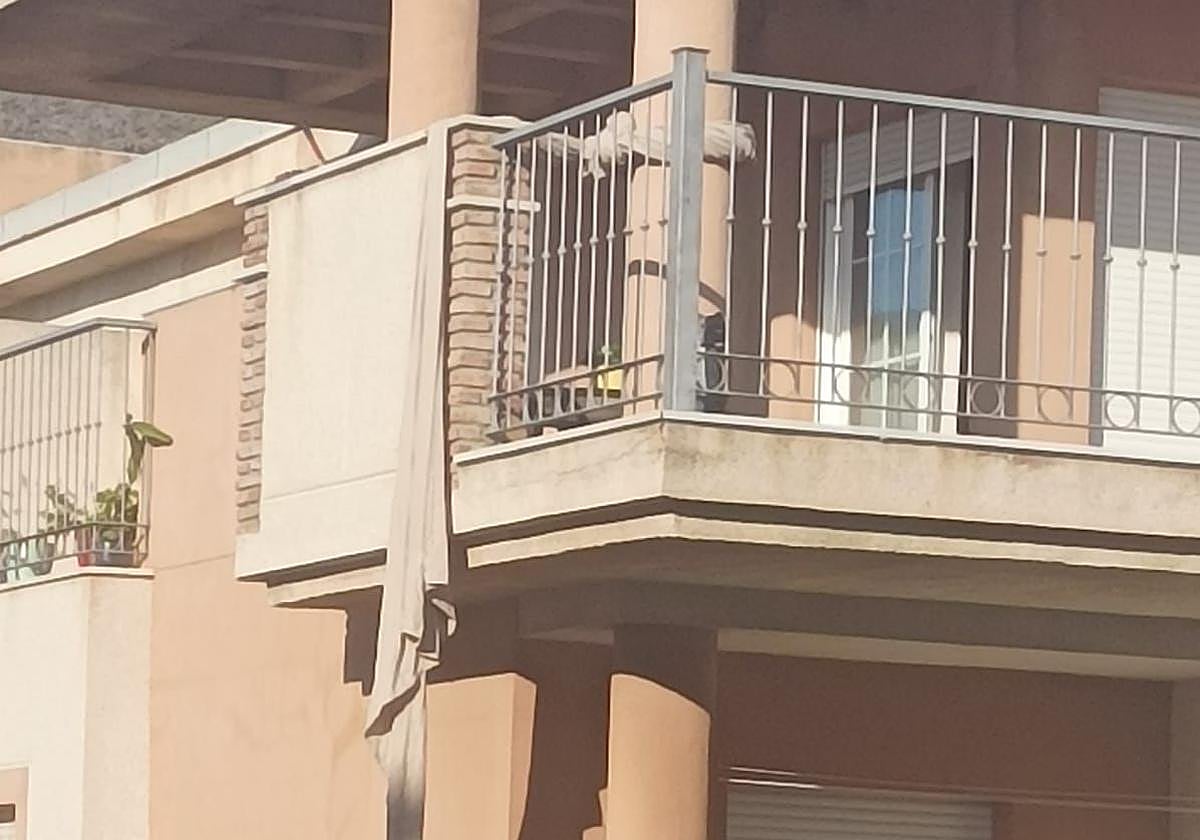 Man plunges to his death while using knotted bed sheets to leave a flat on Spain's Costa Tropical