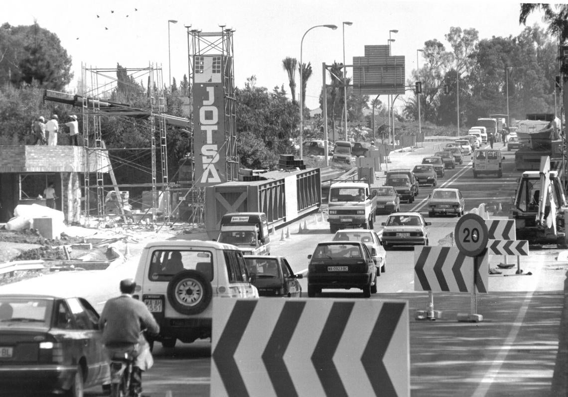 Imagen antes - The Arco de Bienvenida was constructed in 1991.