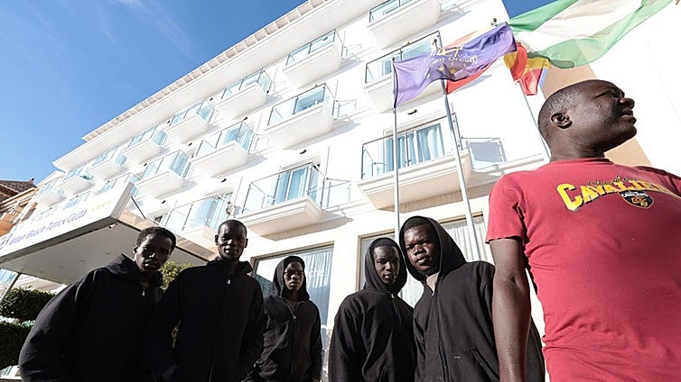 'No incidents' reported as Costa del Sol hotel marks two years as migrant reception centre