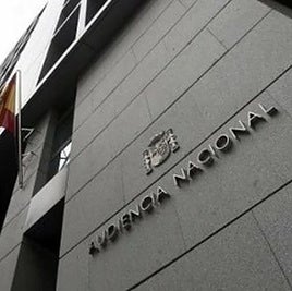 Ministry of transport ordered to pay lorry driver more than 44,000 euros following accident caused by a sinkhole