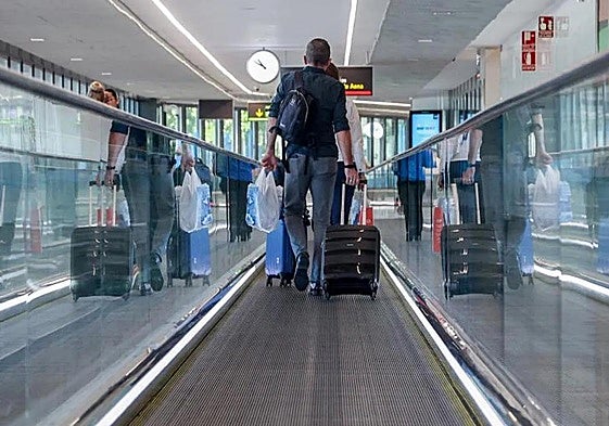 EU opens proceedings against Spain for fining airlines 179m euros for charging hand luggage fees