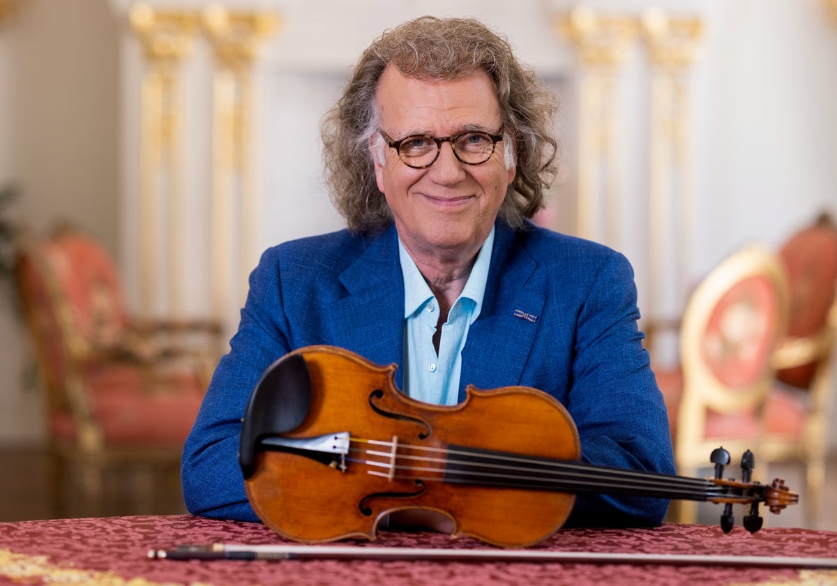 André Rieu, the rockstar of classical music: millions of followers and a castle for a home