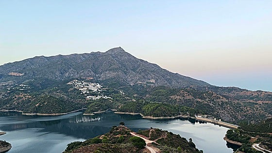 First section of 'water highway' between Costa del Sol and Malaga gets underway: public company Acosol signs contract