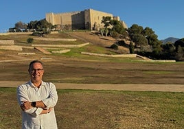 Councillor Romero in the grounds of the castle.