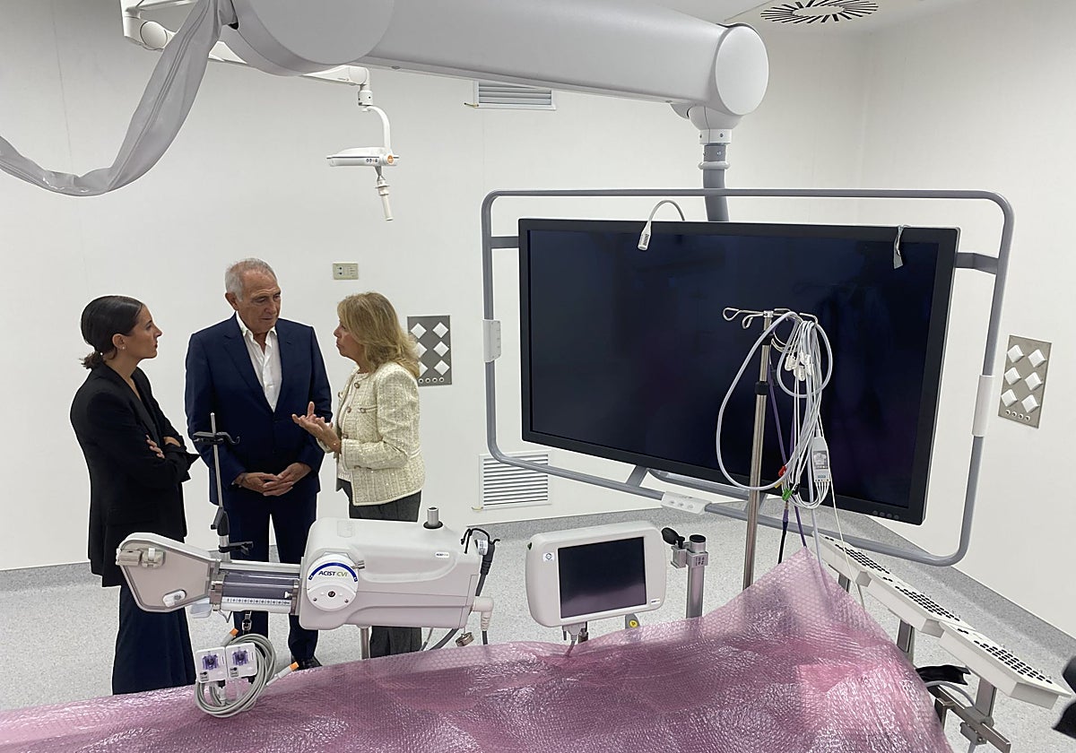 The hospital has state-of-the-art equipment and operating theatres.