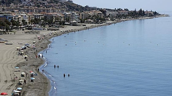 Which is the Costa del Sol town with the highest per capita net income in Malaga?