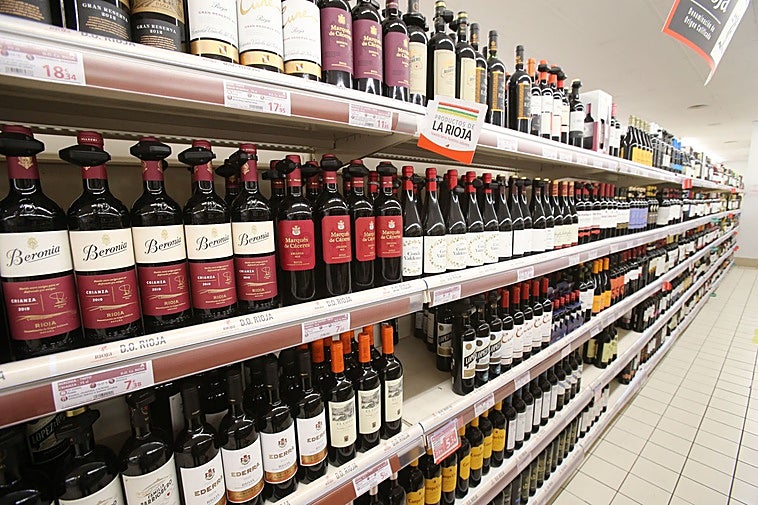 Wine bottle capsules