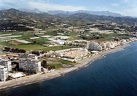 View of the Mezquitilla beach in Algarrobo.