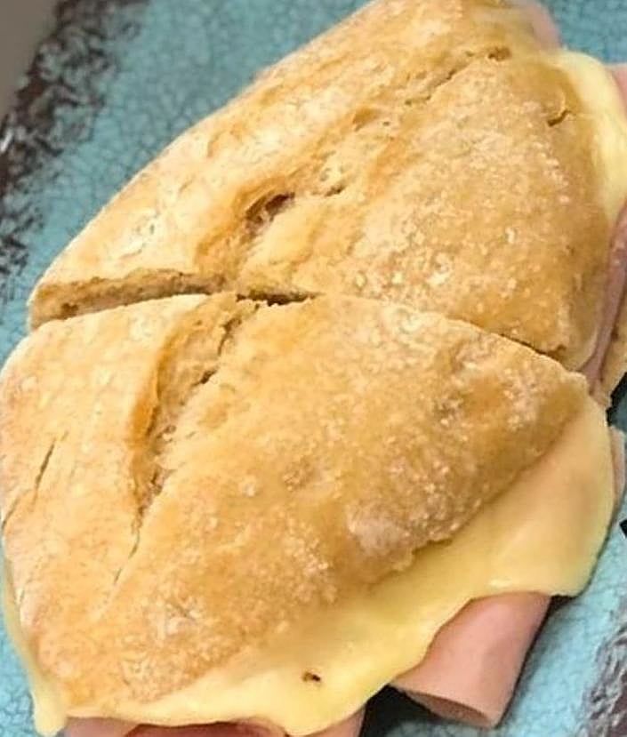 Imagen secundaria 2 - La Ñora, El Ruiseñor and Tu Sitio.