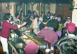 Cafetería Cavana in the 1980s.
