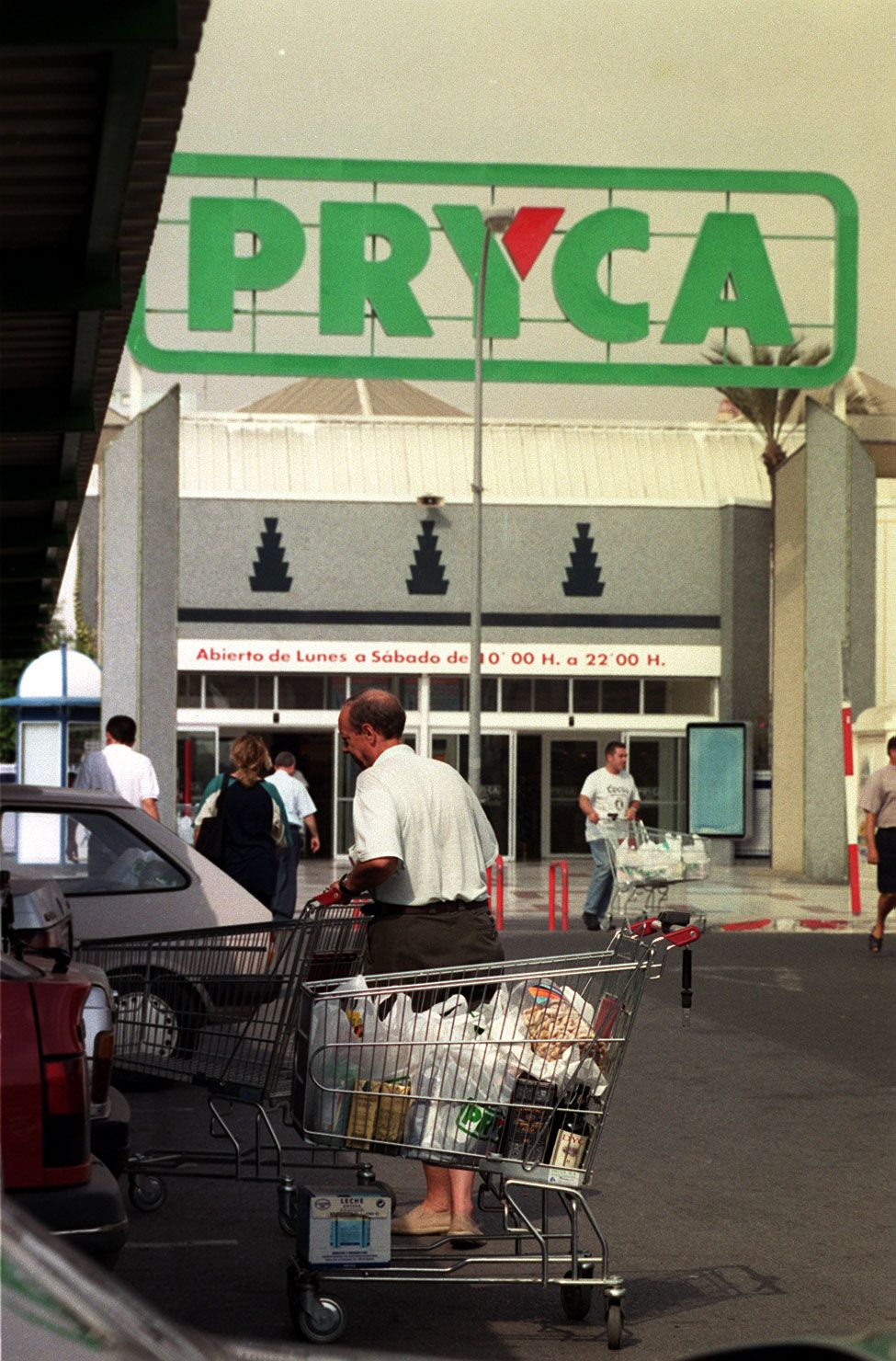 Malaga&#039;s first hypermarket celebrates its 50th anniversary - in pictures