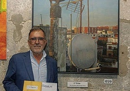José Luis Mancilla with his winning artwork.