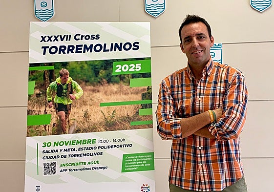 Sports councillor Ramón Alcaide announces the event.