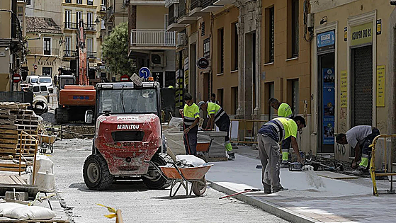 Andalucía is fourth-placed region in Spain where average gross monthly salary has risen most over last 10 years
