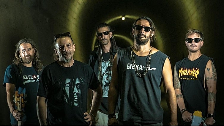 Night of reggae, ska and punk at Louie Louie live music venue in Estepona