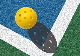 Signing of the agreement by Cebrián and Peñarroya.