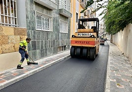 The renovation work in Calle Reyes Católicos is almost complete.