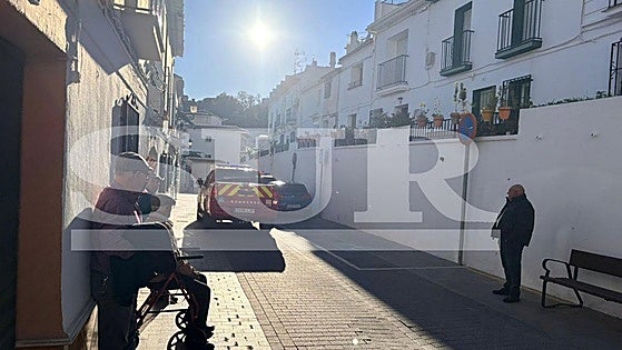 Three days of mourning declared for family of four found dead after 'gas escape' in eastern Costa del Sol town