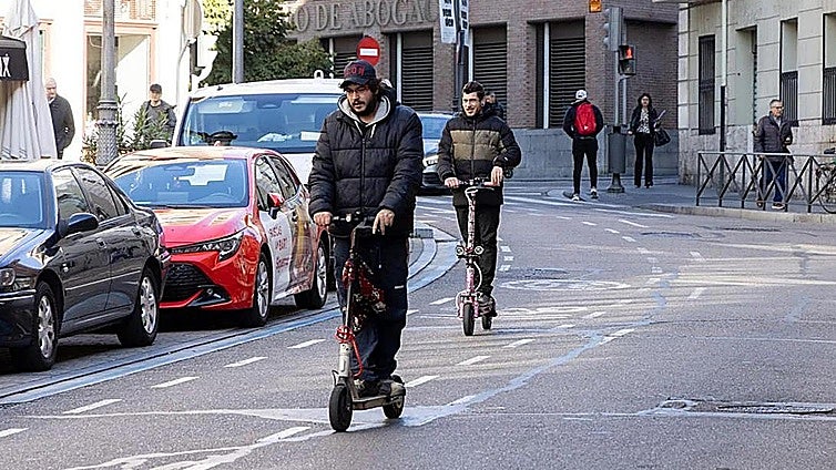 All electric scooter users will need mandatory insurance in Spain in New Year