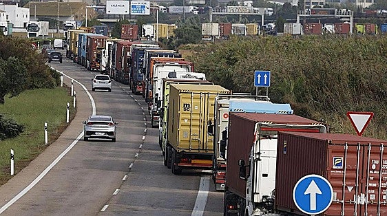 Shortage of lorry drivers threatens the consumer boom in Spain