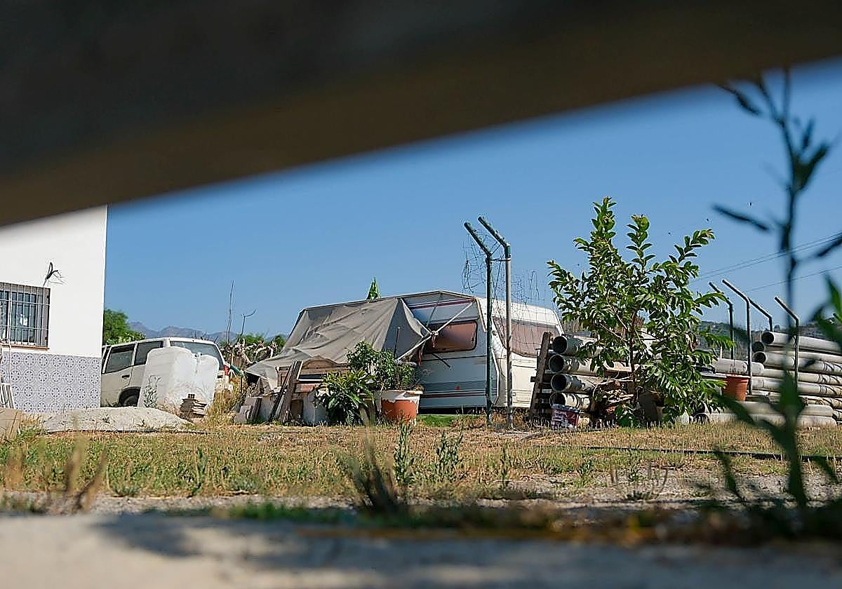 Caravan in which the body was found.