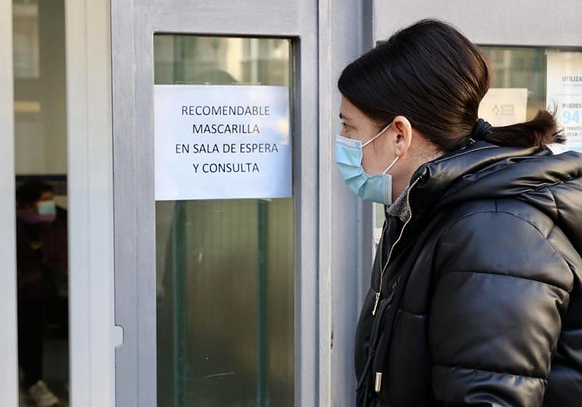 Andalucía announces flu plan and recommends use of face masks in health centres and nursing homes from 1 December