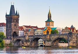 The historical Charles Bridge, over 500m long, connecting the Old Town and the Lesser Town.