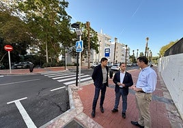 The mayor (centre) inspects the work after completion.