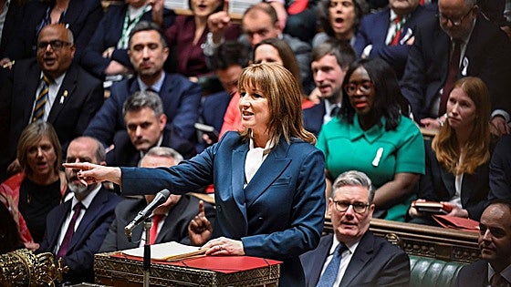 UK Budget closes expat state pension contribution loophole