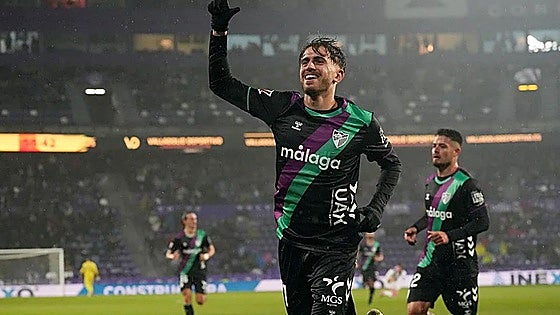 Malaga CF cling on in storm-hit away day as early blunder nearly derails Funes' revival