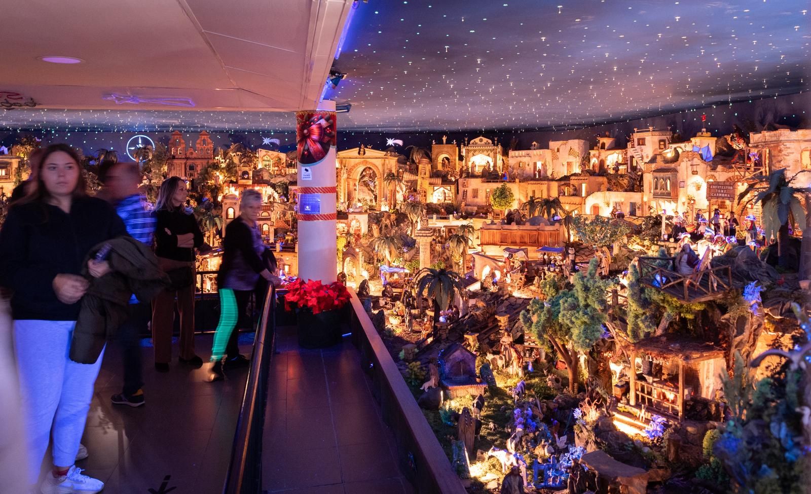 Nativity scenes around the city in pictures