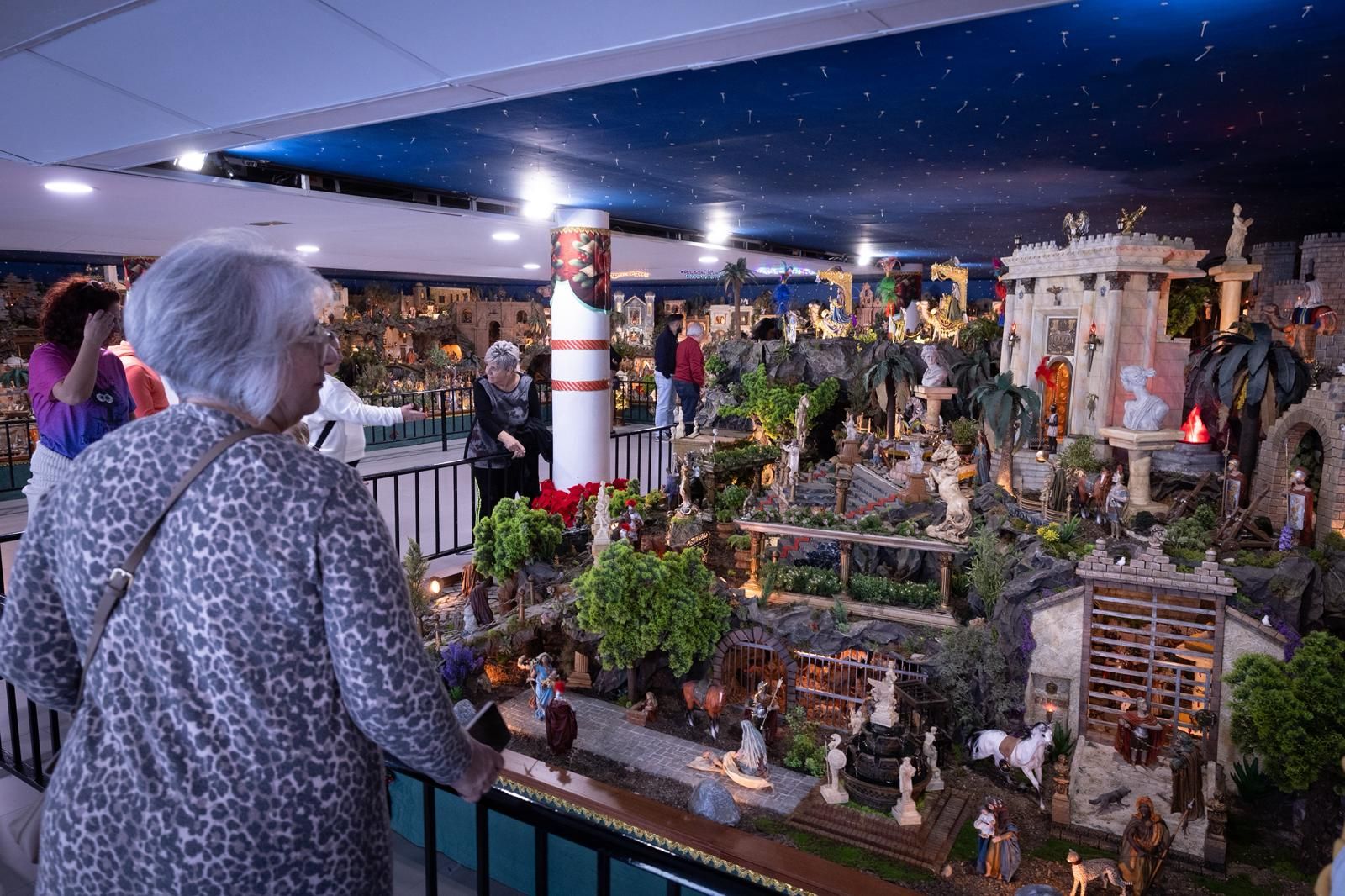 Nativity scenes around the city in pictures